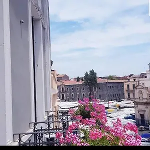 Bed & Breakfast Fera O' Luni, Aeroporto di Catania Fontana Rossa